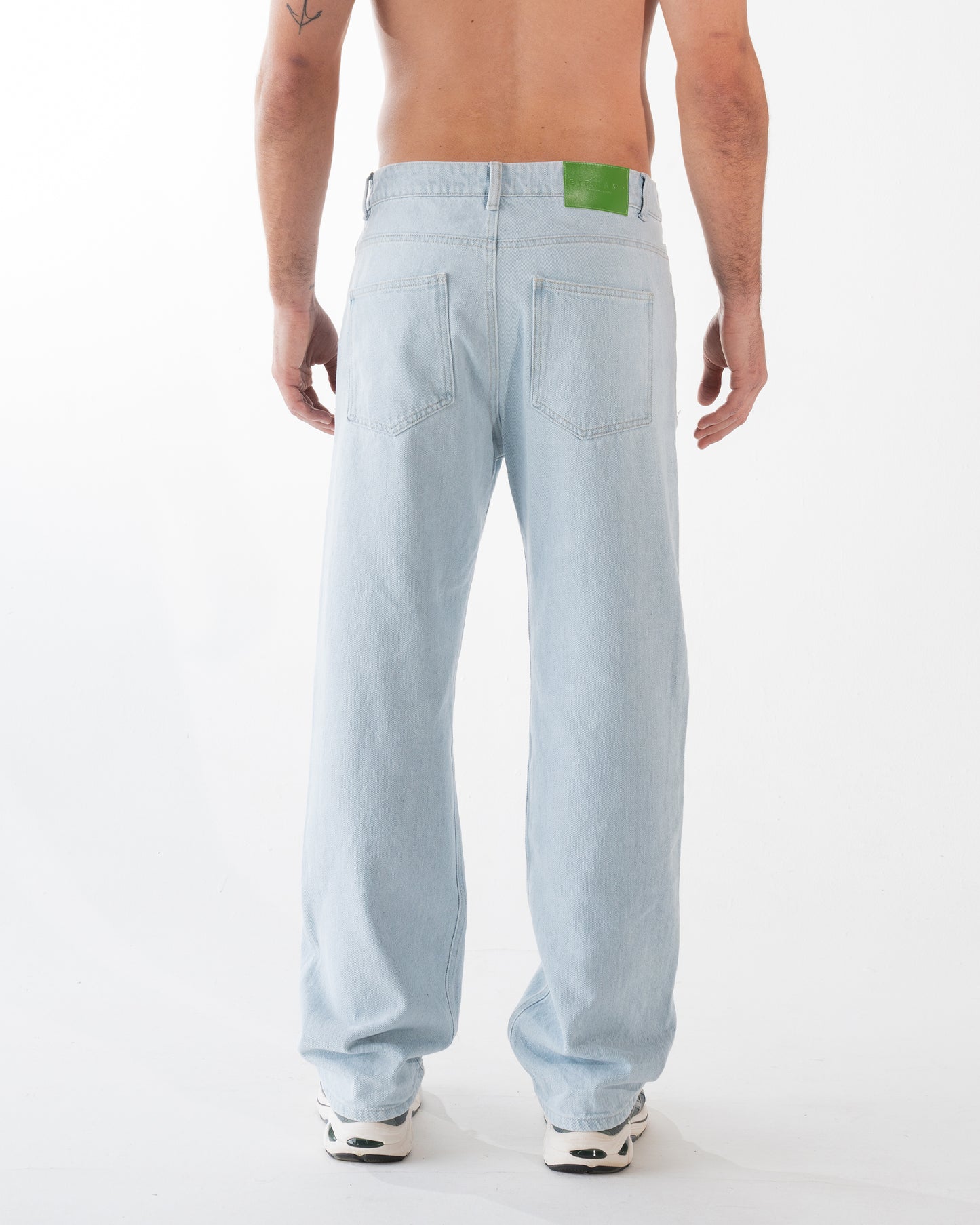 B01 ICED REGULAR JEAN